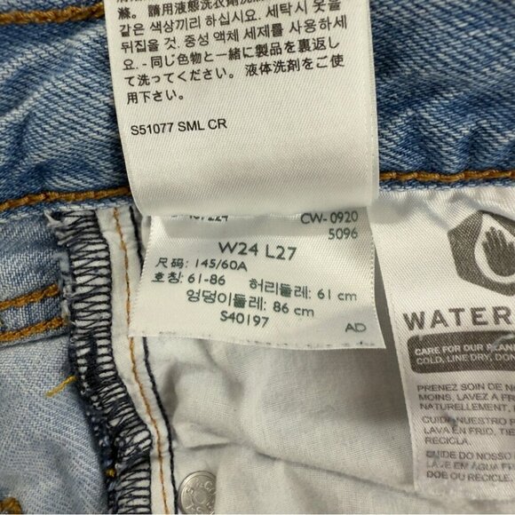 Levi's Jeans Women's Sz 25x25 Ribcage Straight Button Fly Light Blue Flare Denim - Picture 14 of 16